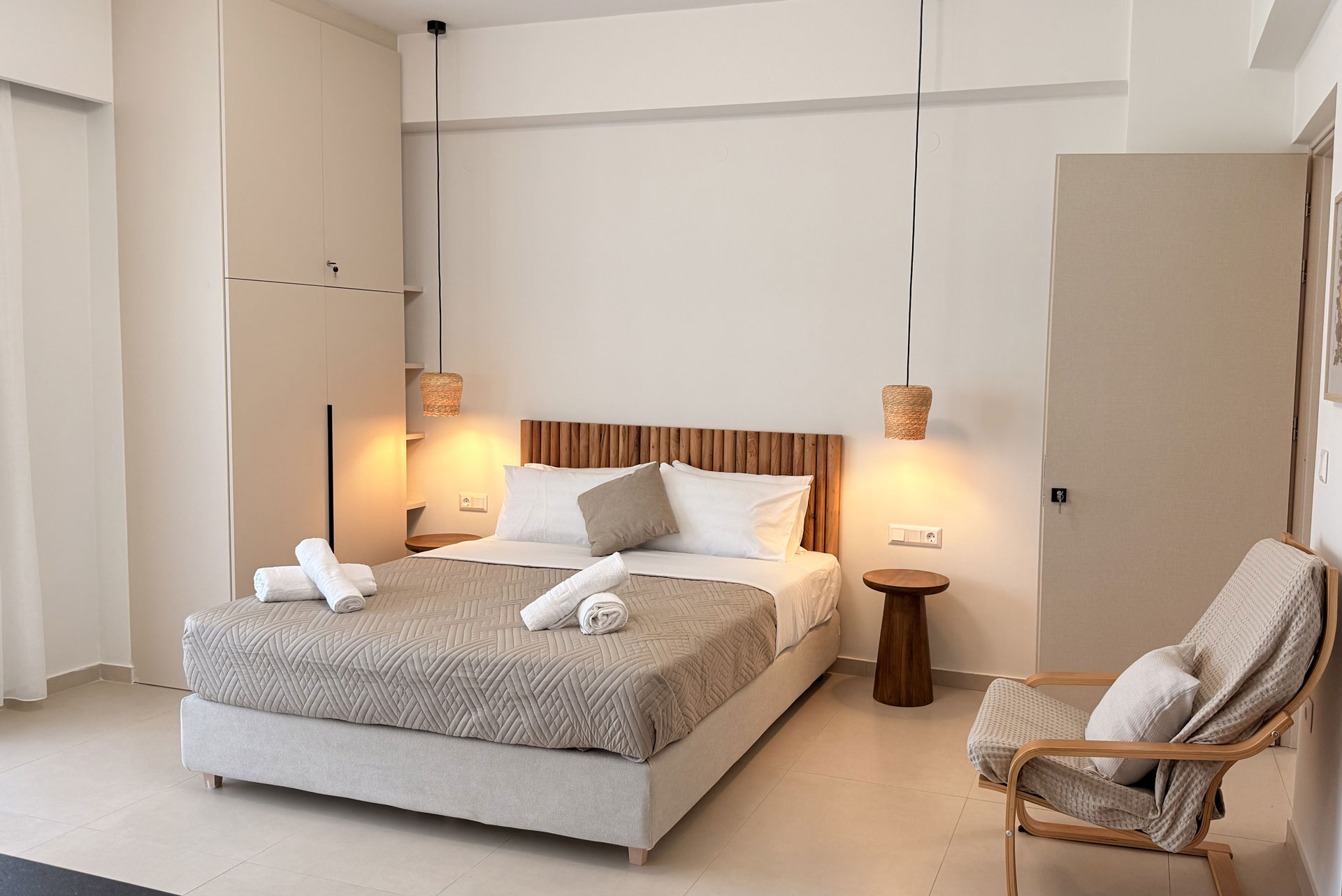 Luxury_Quadruple_Apartment_01 Three bed apartment